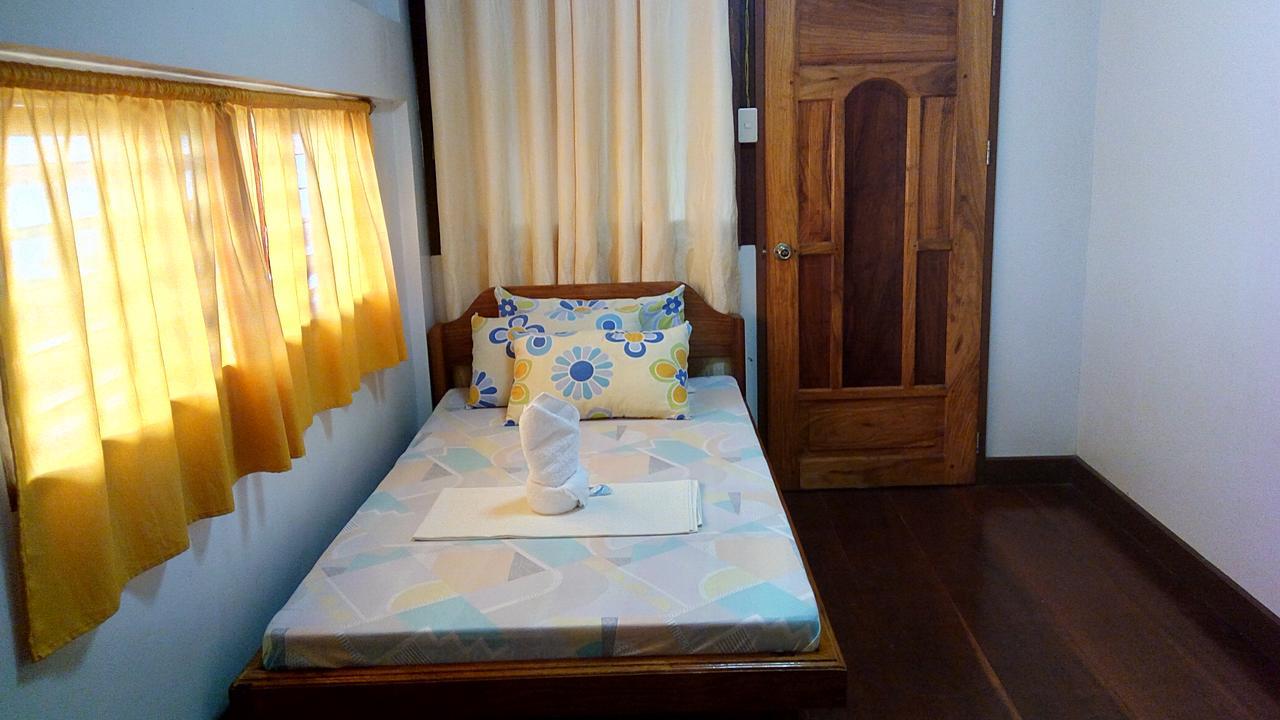 Peria Seafront Pensione Roxas  Ngoại thất bức ảnh