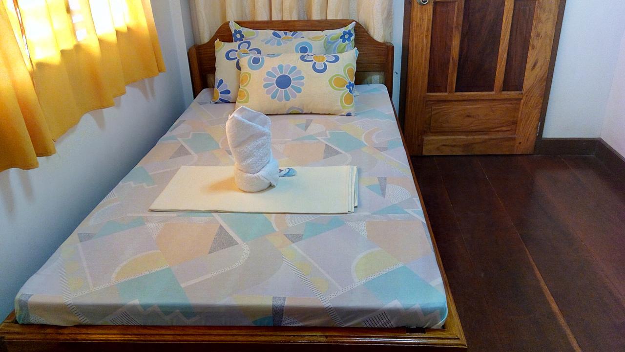 Peria Seafront Pensione Roxas  Ngoại thất bức ảnh